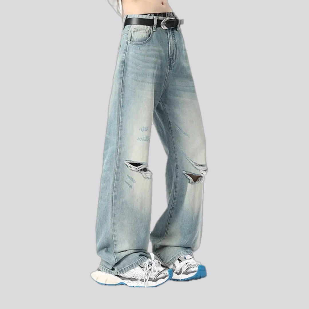Midweight distressed jeans for men