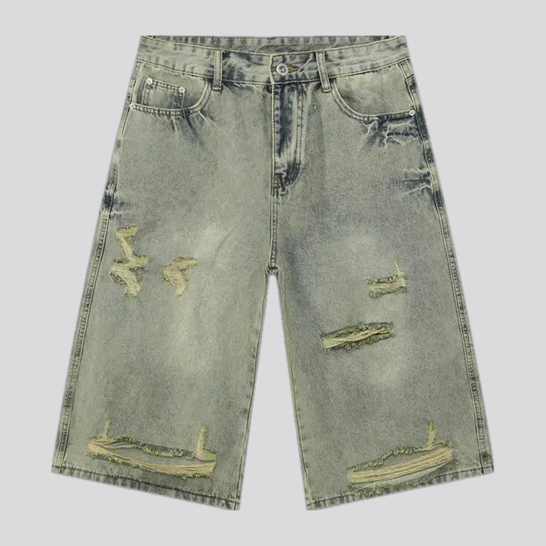Fashionable torn retro men's jeans shorts